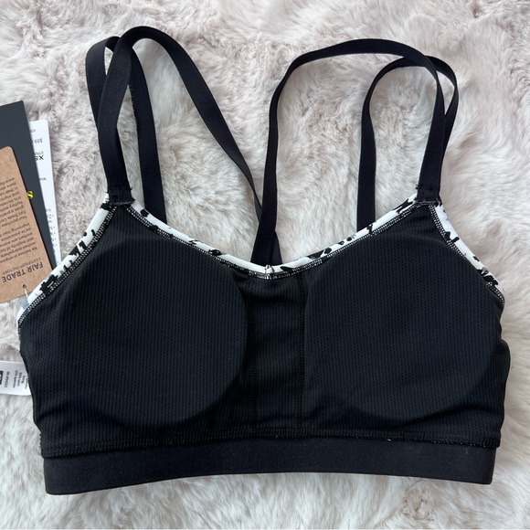 Athleta Black & White Pattern Strappy Stealth Sports Bra NWT Size XS - Picture 3 of 11